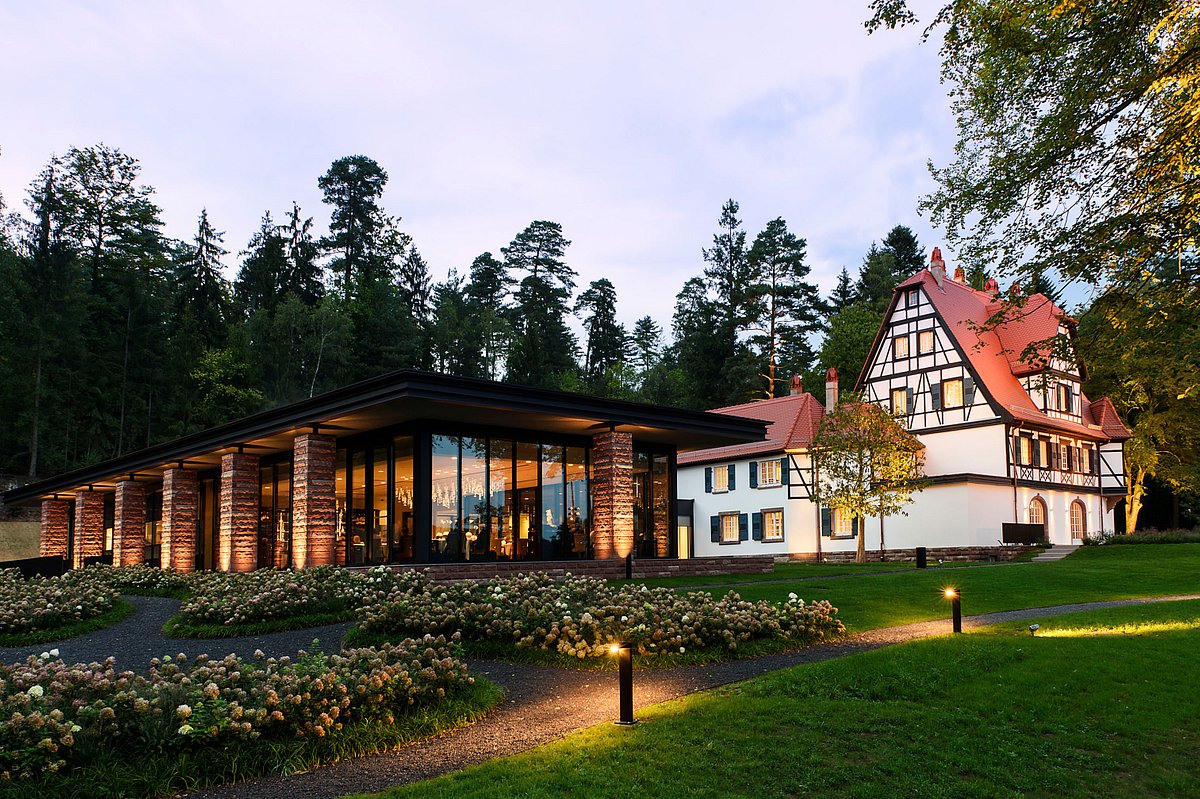 luxusný-hotel-villa-rene-lalique-recenzia 1