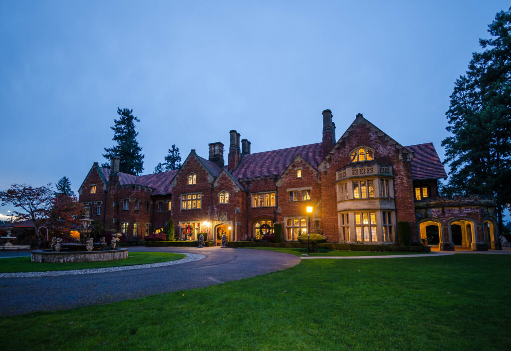 Thornewood Castle, USA 111 oo