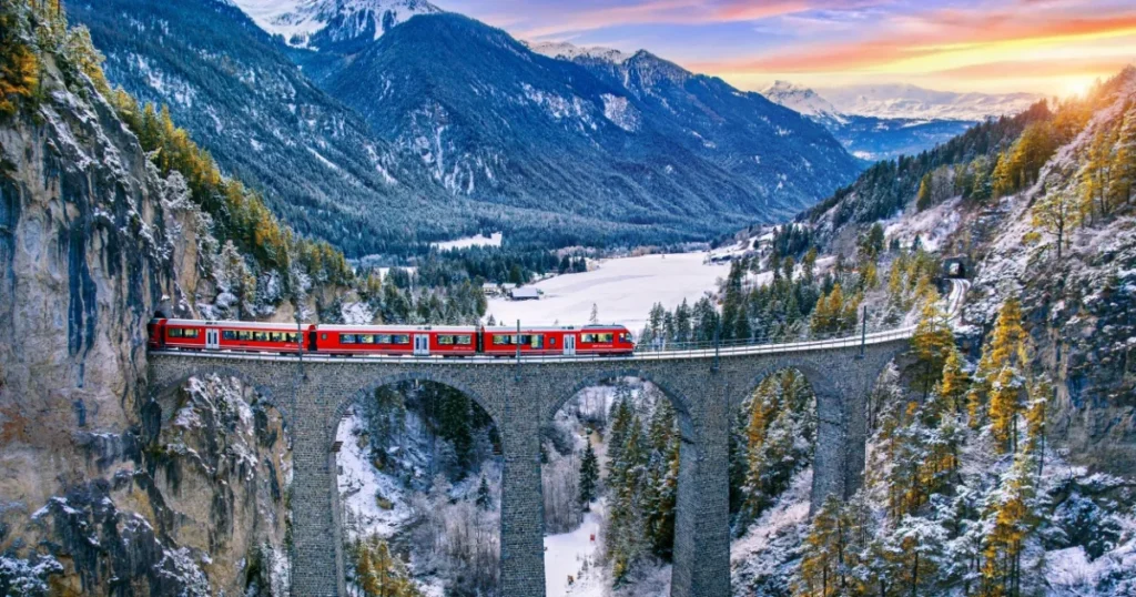 Bernina Express a viaduct