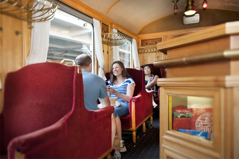 Čokoládový vlak interiér