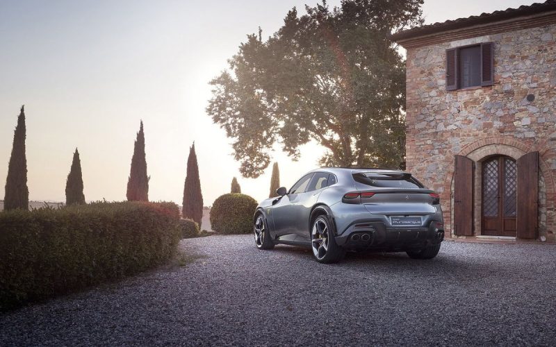 Vstúp do novej dimenzie luxusu: Ferrari Purosangue
