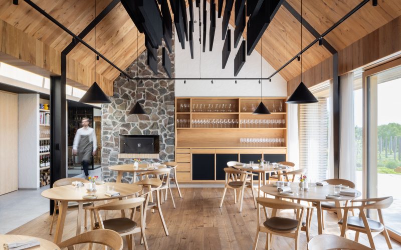 ECK Restaurant. Luxusna rešzaurácia
